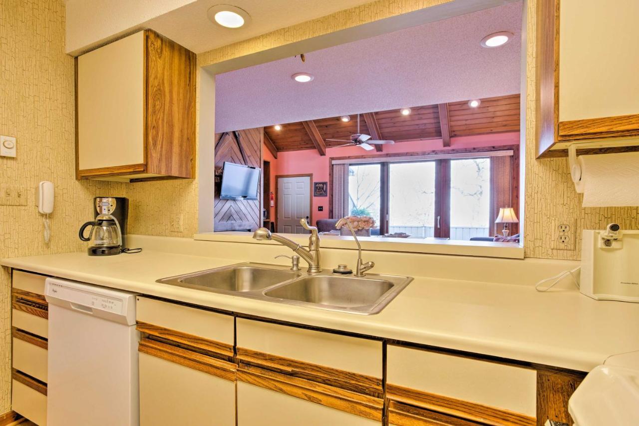 Pet-Friendly Beech Mountain Condo Steps To Slopes Ngoại thất bức ảnh